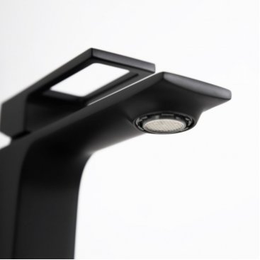 Смеситель для раковины BelBagno Luce LUC-LVM-NERO