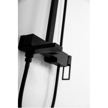 Душевая стойка BelBagno Luce LUC-VSCM-NERO