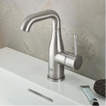 Смеситель для раковины Grohe Essence New 23462DC1