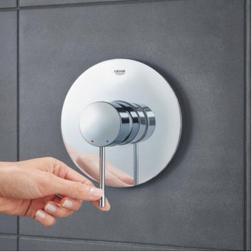 Смеситель для душа Grohe Essence 24057001