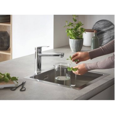 Смеситель для кухни Grohe Eurosmart 30463000