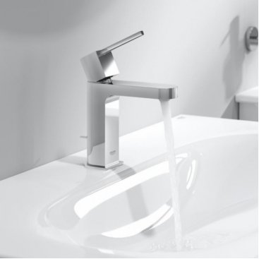 Смеситель для раковины Grohe Plus 32612003