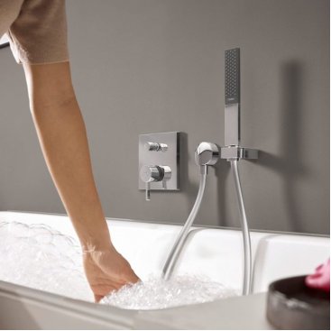 Смеситель для ванны Hansgrohe Finoris 76415000